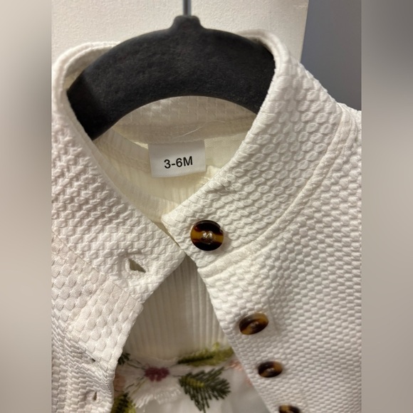 Kid’s White Embroidery Floral Mesh Waistcoat Dress Size 3-6 Months - Picture 3 of 4